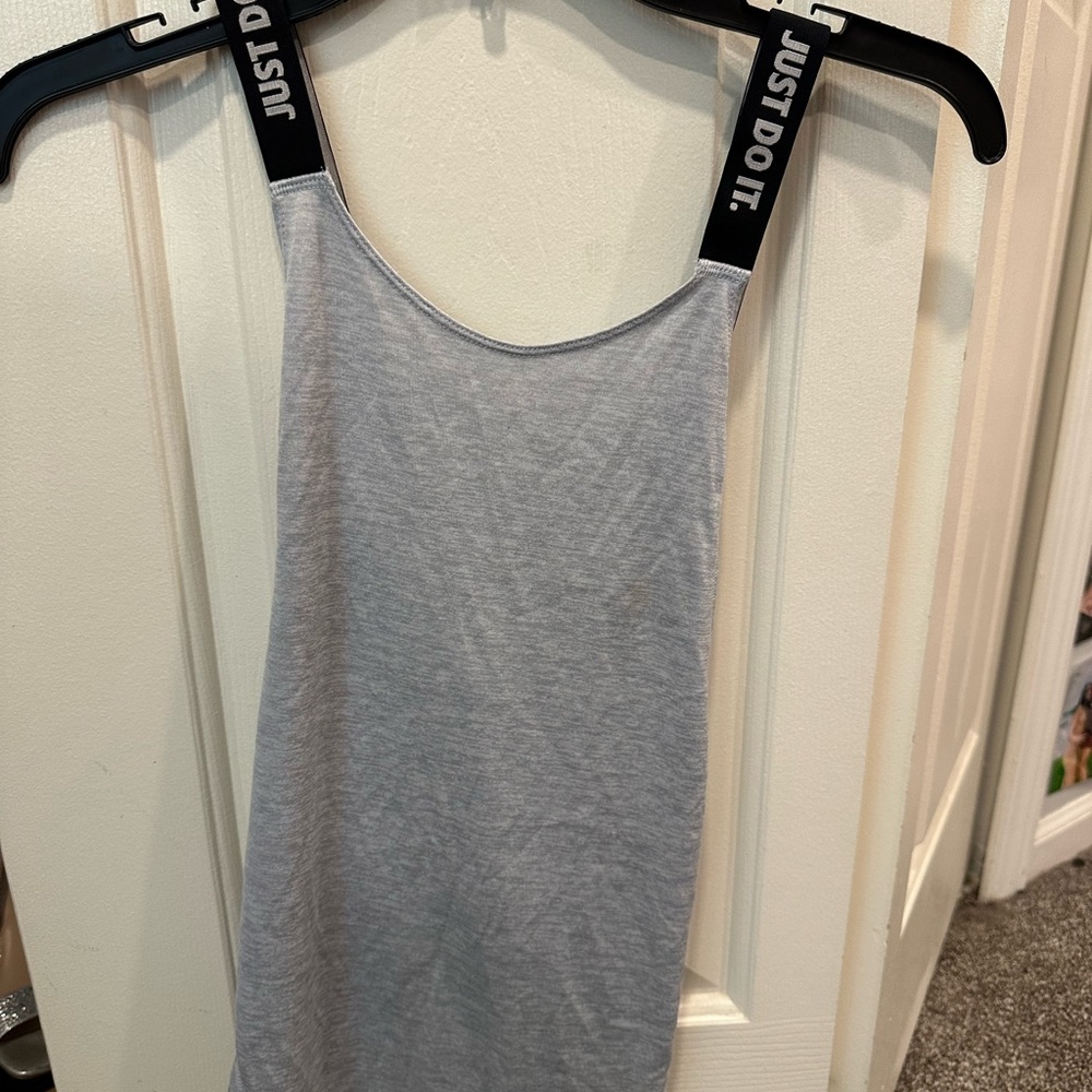 Nike tank top Size youth XL